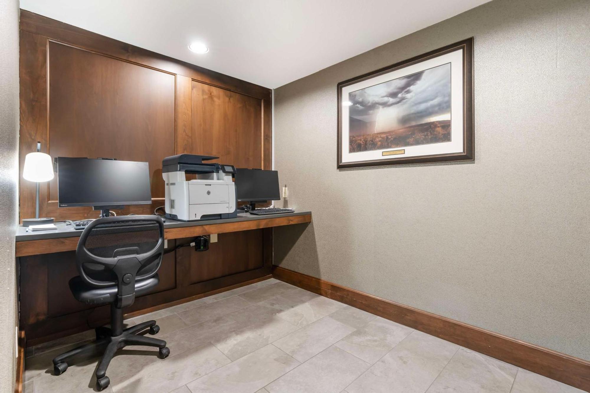 Best Western Bend North Екстер'єр фото